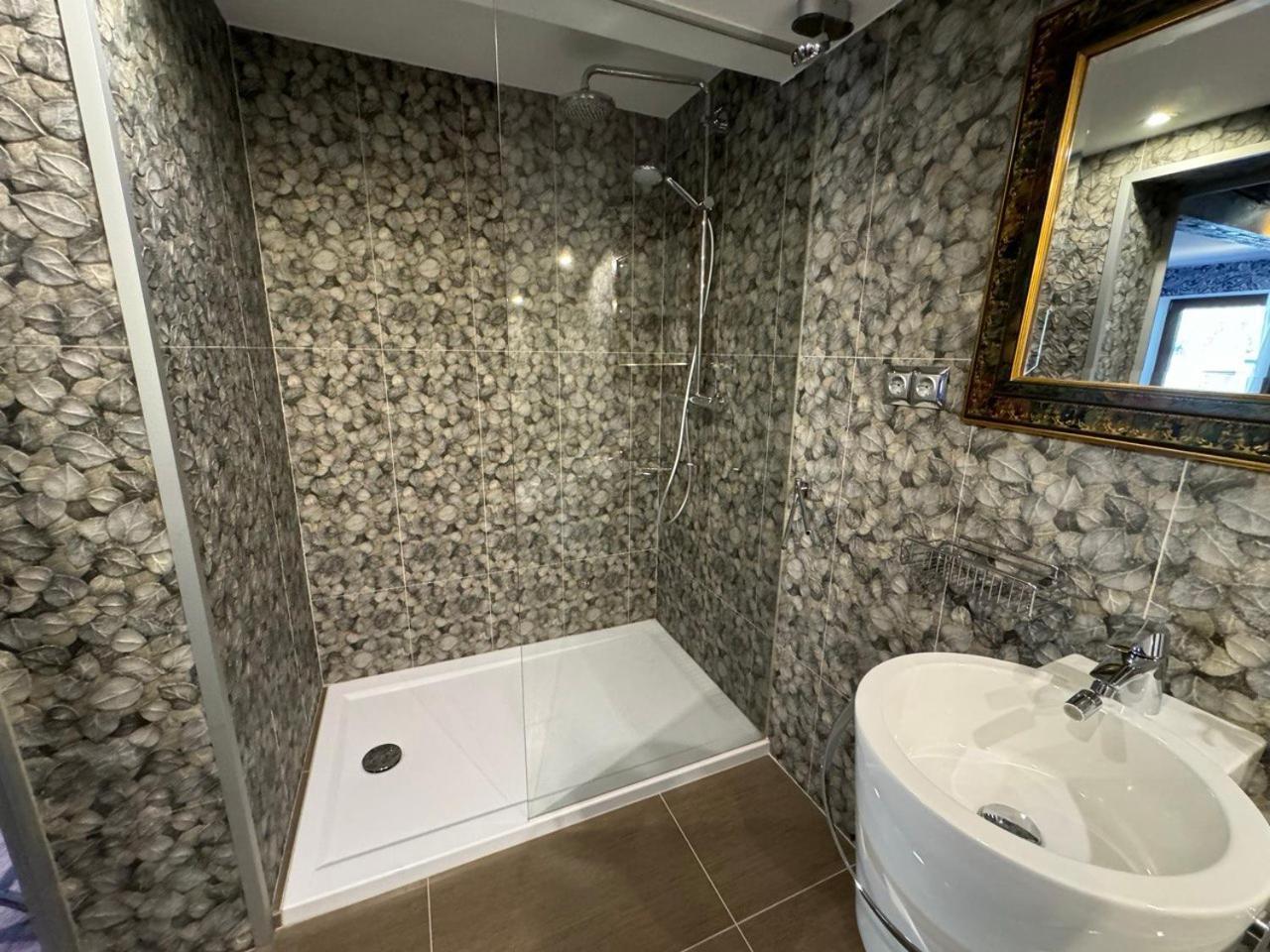Two Brothers Inn Pertisau Bilik gambar